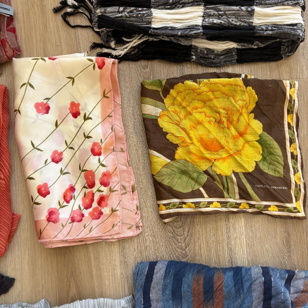 Scarf Collection - Picture 3 of 7